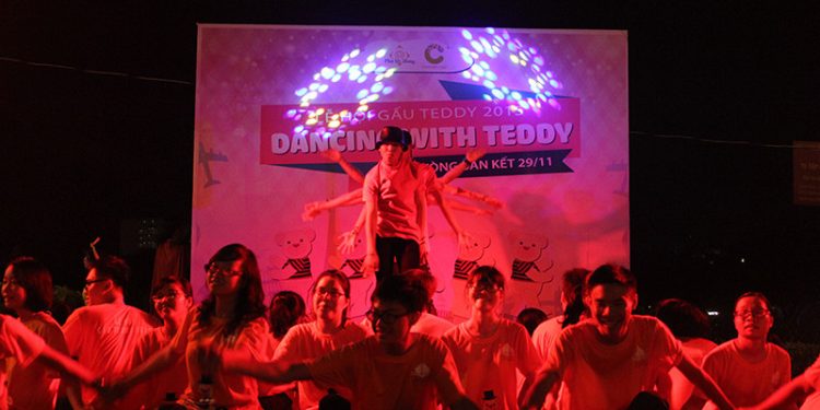 Bán kết cuộc thi Dancing With Teddy – Tiếp lửa đam mê