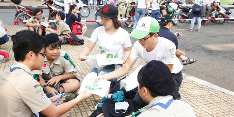 Giờ Xanh hành động vì môi trường 2015