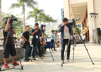 Max Emotion – người bạn đường của Giờ xanh 2015