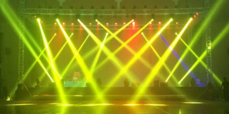 NHỮNG MẢNG TỐI CHUYỂN CẢNH