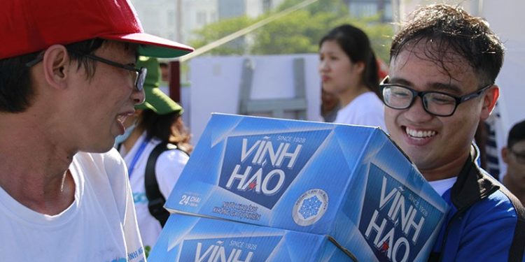 Người Mang Nước Cho Ngày Trái Đất Việt Nam 2016