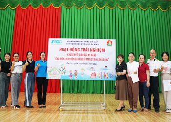 HOẠT ĐỘNG TRẢI NGHIỆM ỨNG BIẾN TÌNH HUỐNG KHẨN CẤP TẠI BÙ GIA MẬP