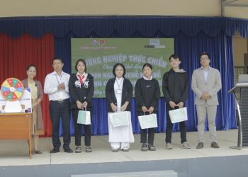 HIỆU TRƯỞNG TRƯỜNG THCS & THPT ĐỒNG TIẾN – NHỮNG ẤP Ủ KHI MANG HƯỚNG NGHIỆP THỰC CHIẾN VỀ VỚI TRƯỜNG